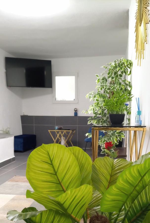 Casa Incrivel Refugio Lieva ,Piscina , Jacuzzi Exterior E Zona Kids Apartment Nelas Ngoại thất bức ảnh